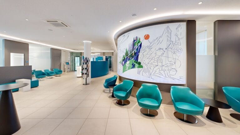 La Cassa Rurale Alto Garda e Rovereto nella sua sede di Arco - sale interne