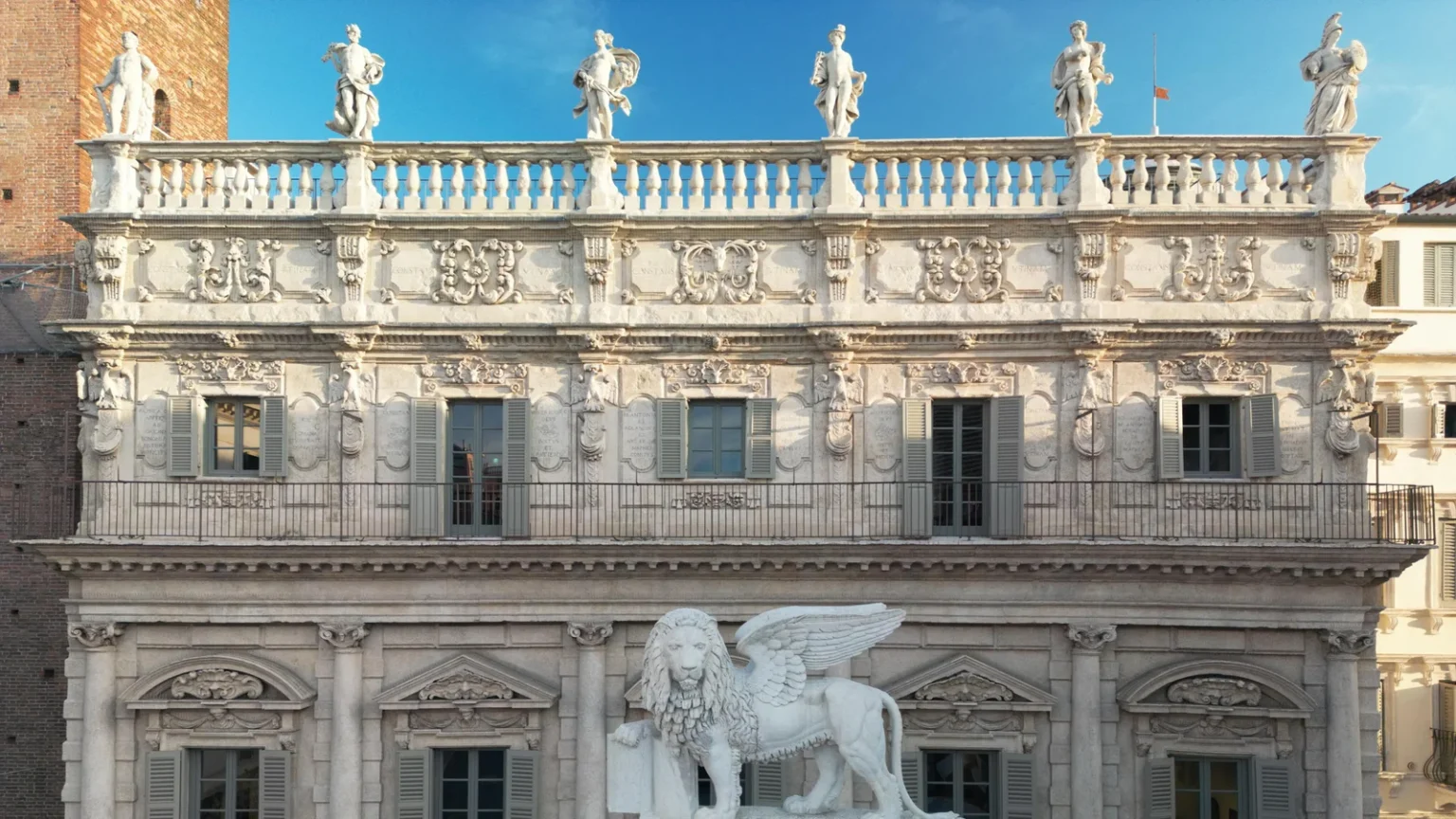 Museo Plazzo Maffei - Verona - veduta dalla piazza delle Erbe